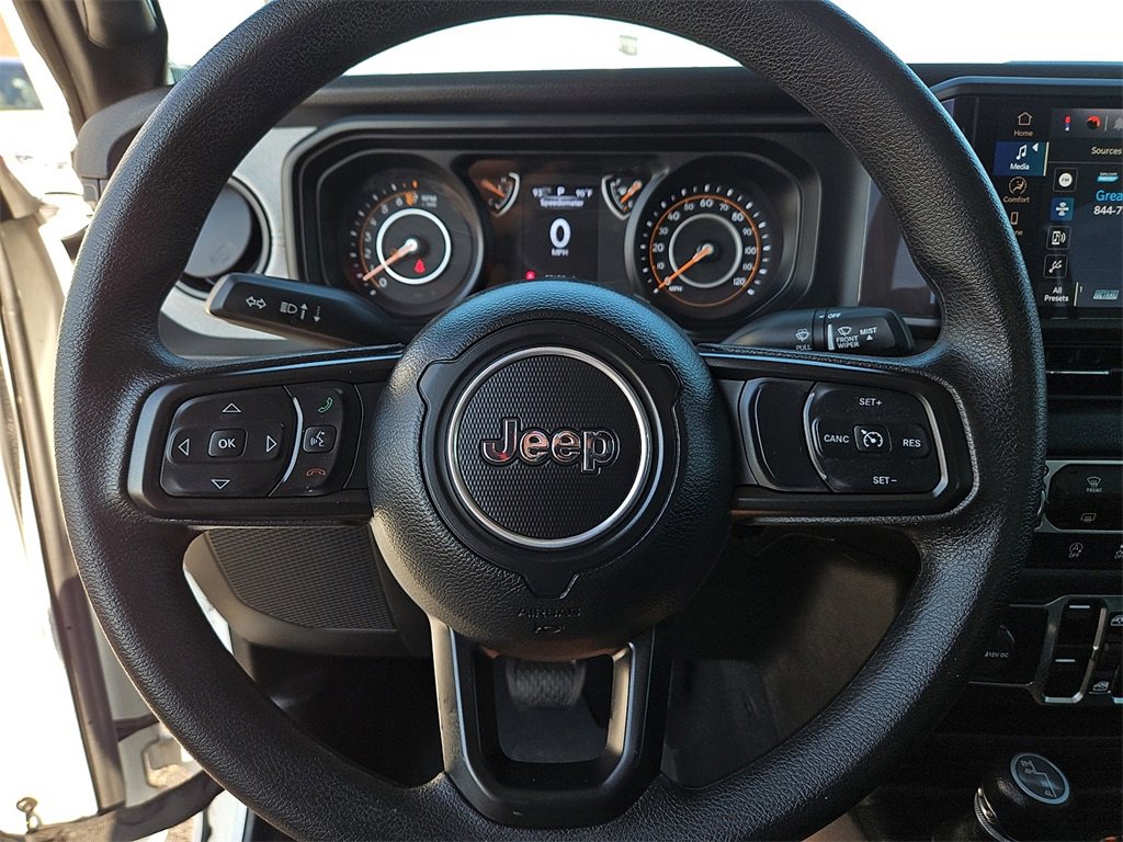 Used 2024 Jeep Gladiator Sport image 25