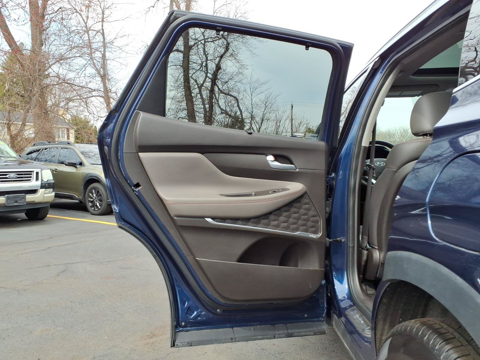 Used 2019 Hyundai Santa Fe AWD image 14