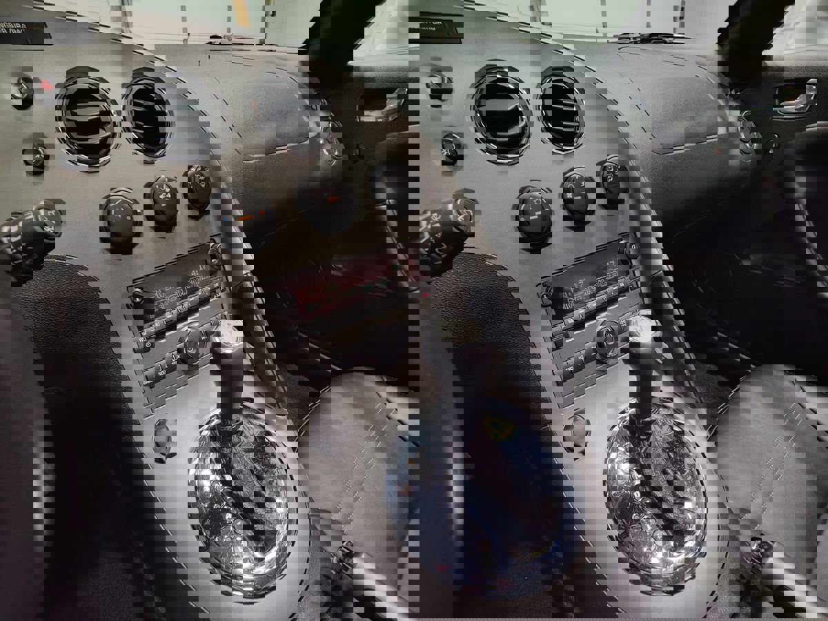 Used 2007 Pontiac Solstice Convertible w/ Premium Package image 30