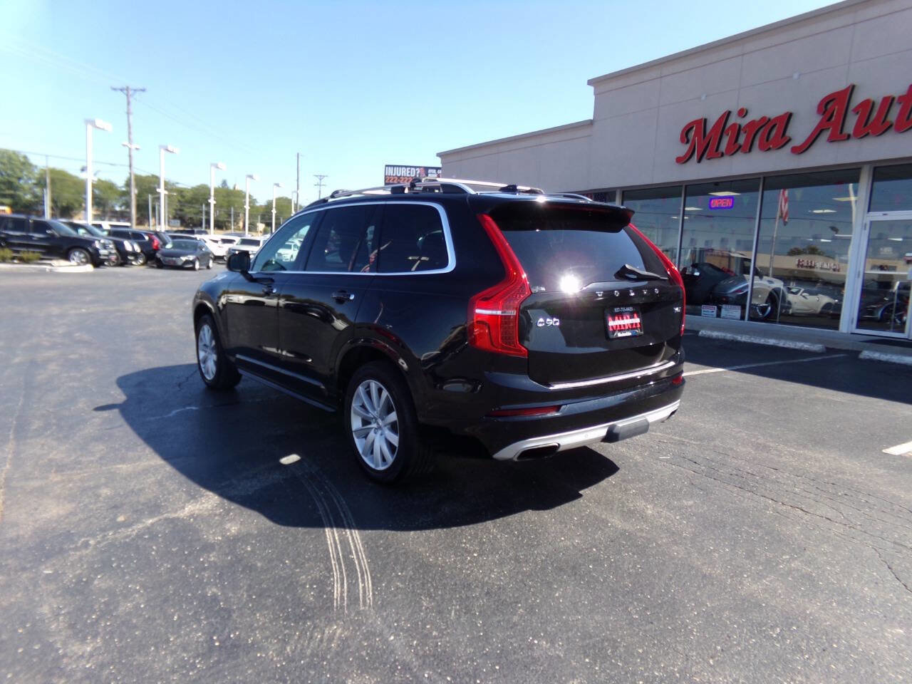 Used 2016 Volvo XC90 T6 Momentum w/ Momentum Plus Package image 9