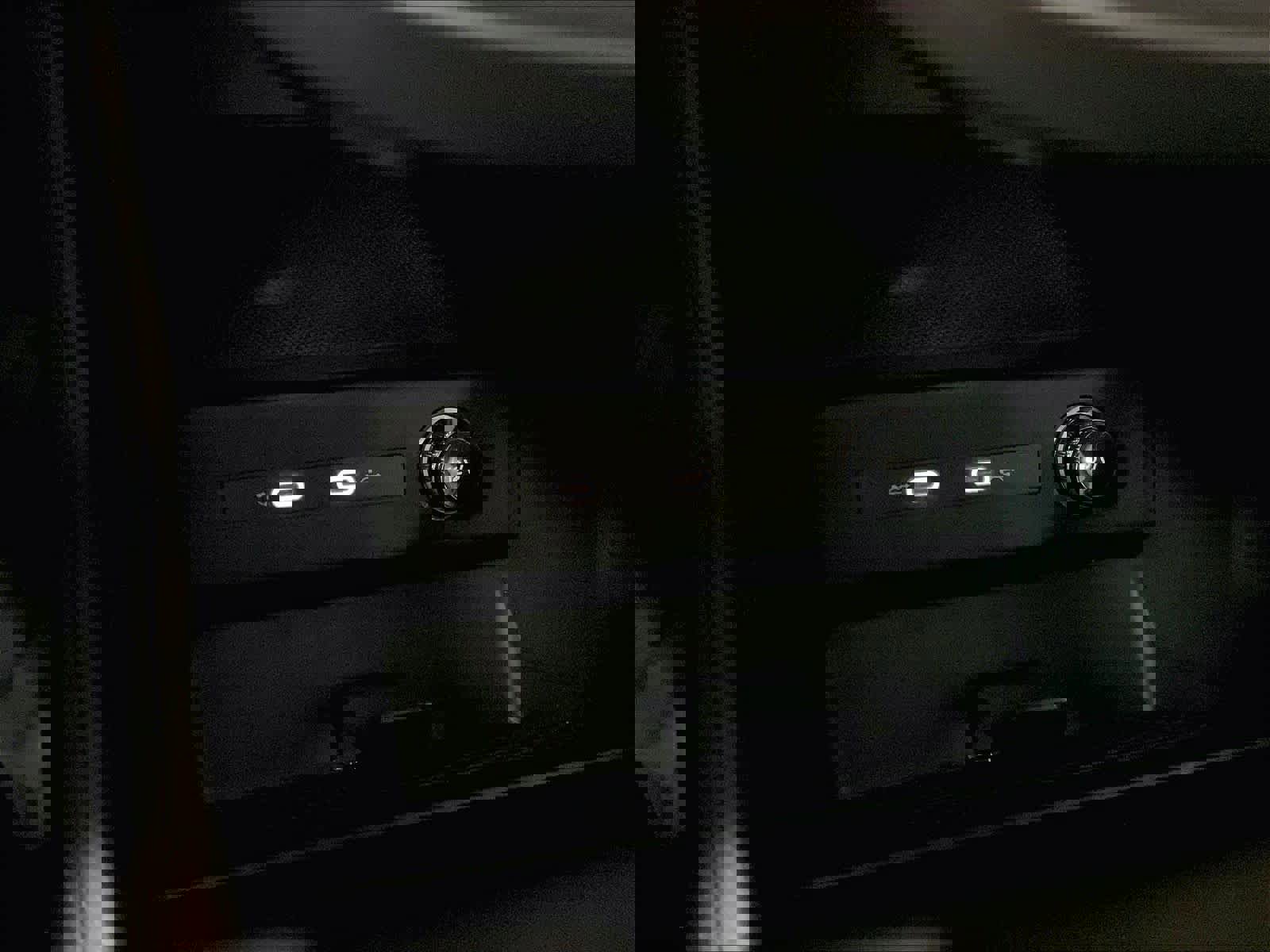 Used 2023 Audi Q4 e-tron Premium Plus w/ Premium Plus image 32