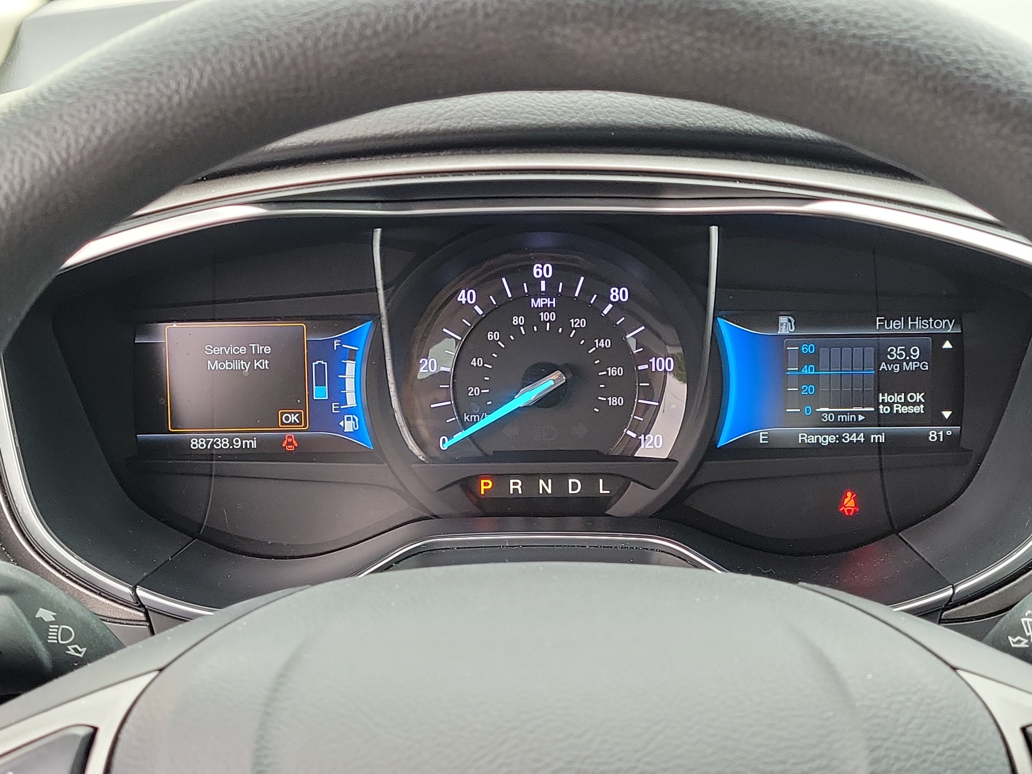 Used 2018 Ford Fusion SE FWD image 28