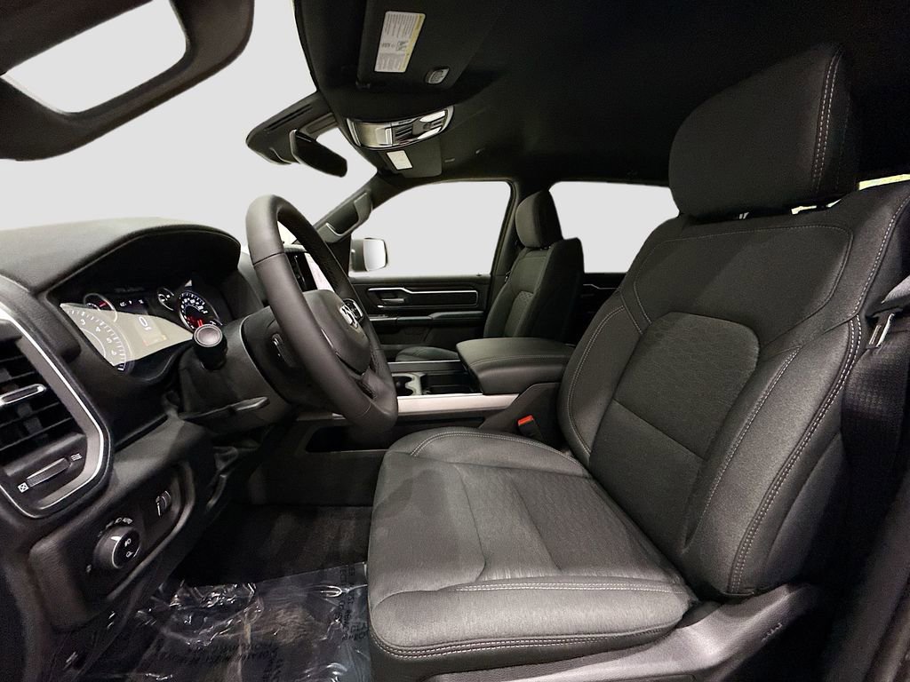 New 2026 RAM 1500 4x4 Crew Cab image 10