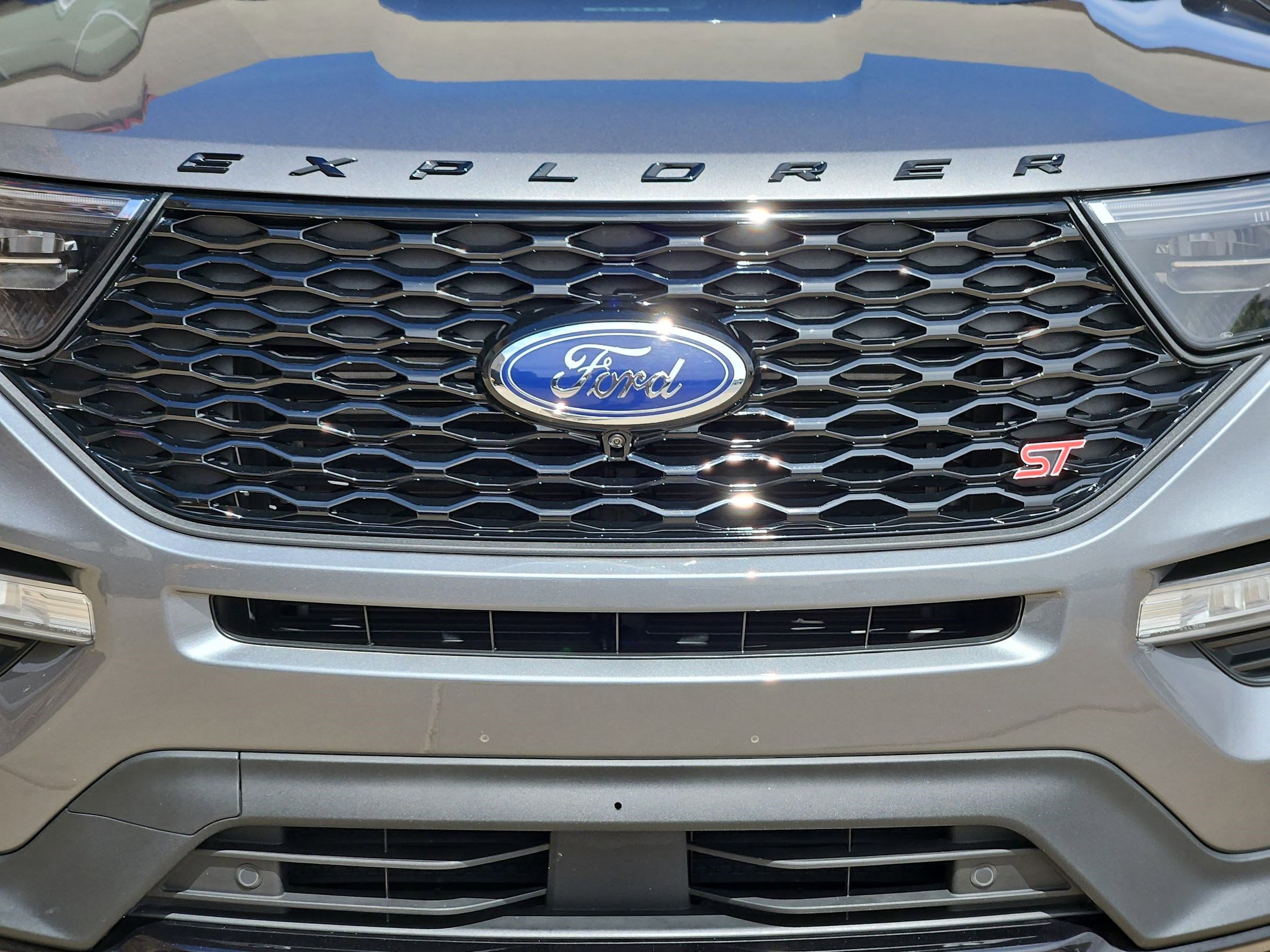 Used 2023 Ford Explorer ST w/ Equipment Group 401A image 9