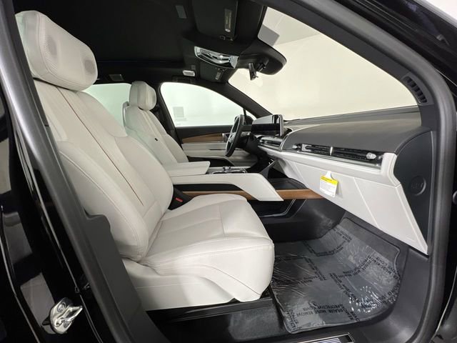 Used 2026 Cadillac Vistiq Sport image 29