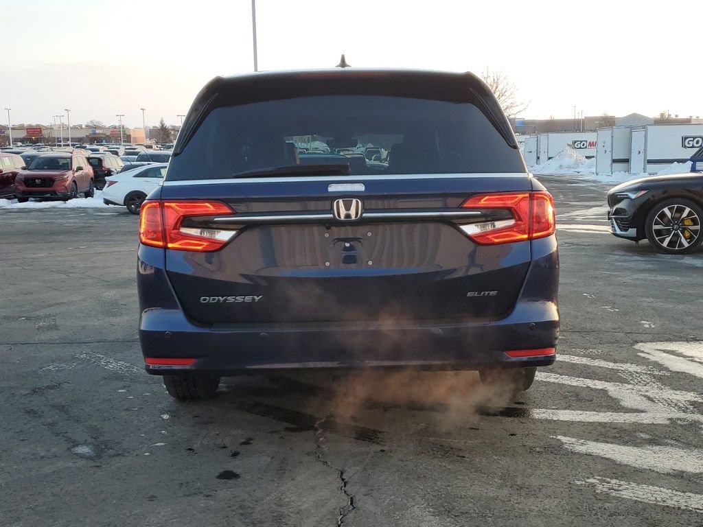 Used 2023 Honda Odyssey Elite image 4