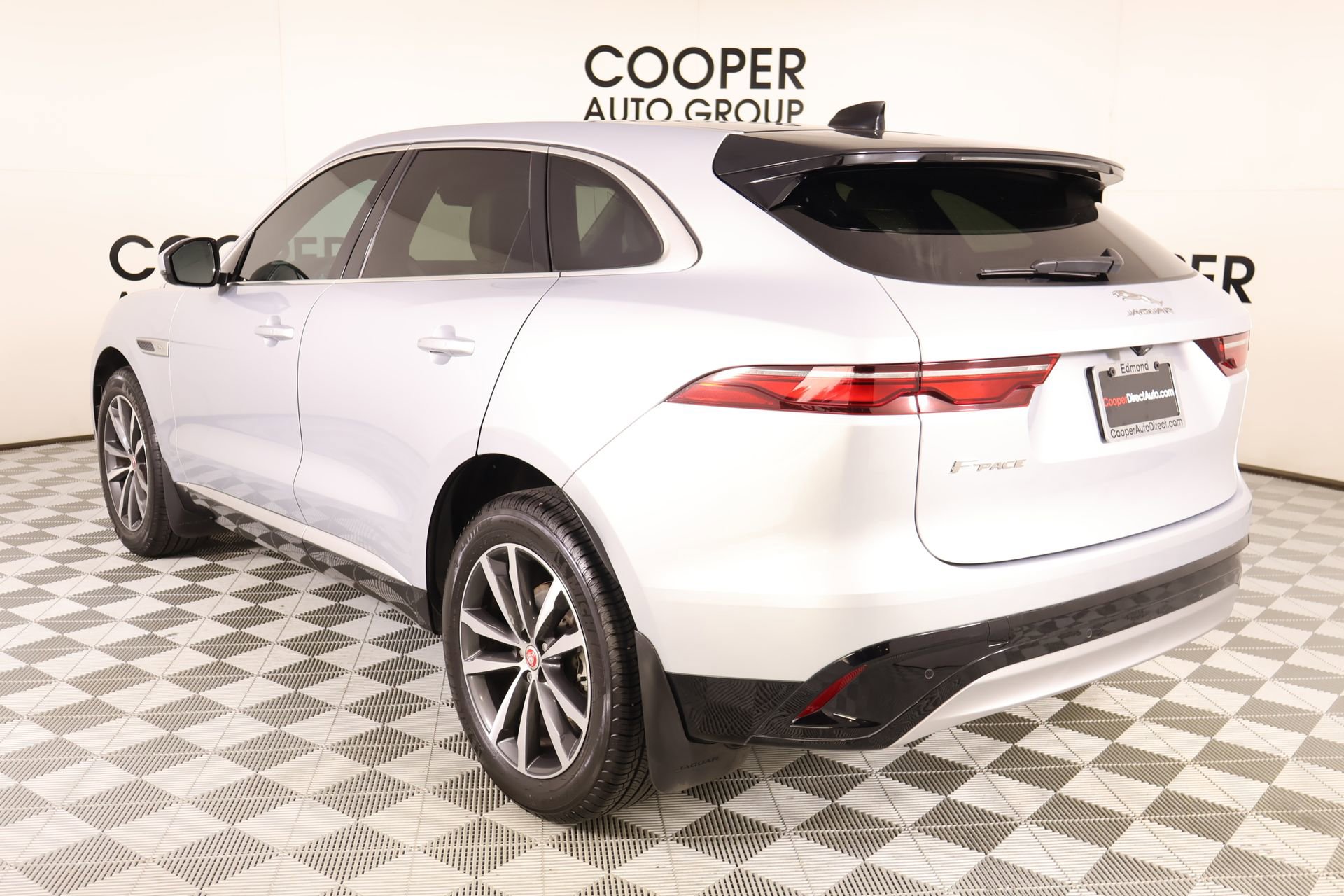 Used 2023 Jaguar F-PACE S AWD/4WD image 24