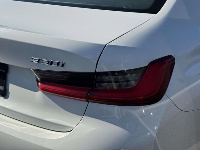Used 2019 BMW 330i xDrive Sedan w/ Convenience Package AWD/4WD image 10