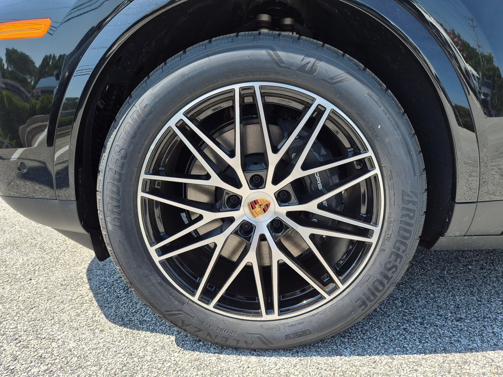 New 2026 Porsche Cayenne Coupe AWD/4WD image 13