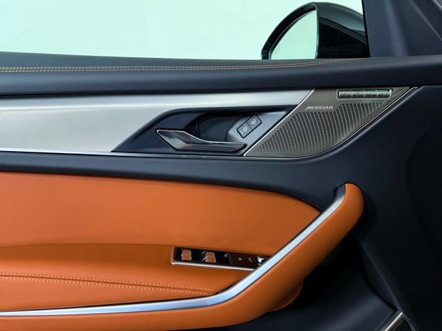 Certified 2026 Jaguar F-PACE R-Dynamic S image 21