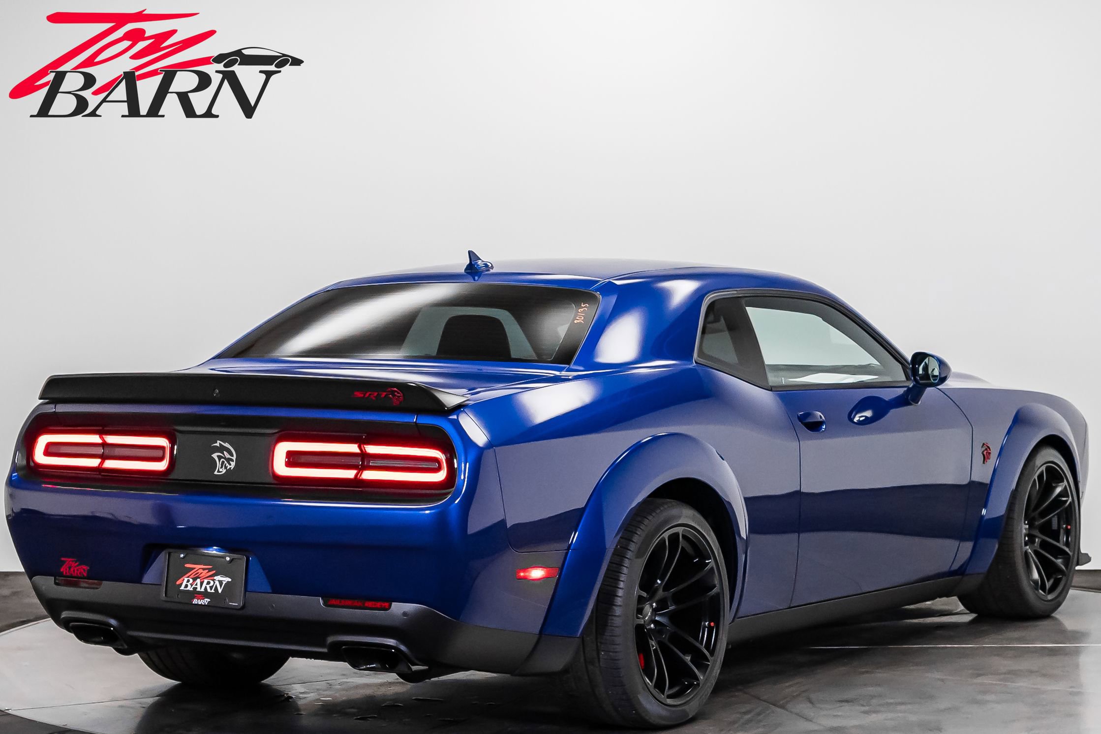 Used 2022 Dodge Challenger SRT Hellcat image 5