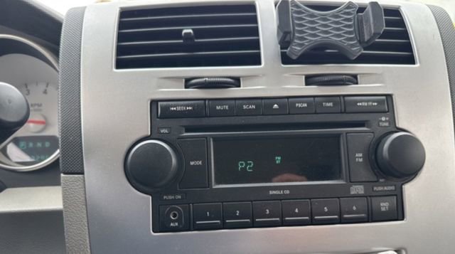 Used 2007 Dodge Caliber SXT FWD image 8