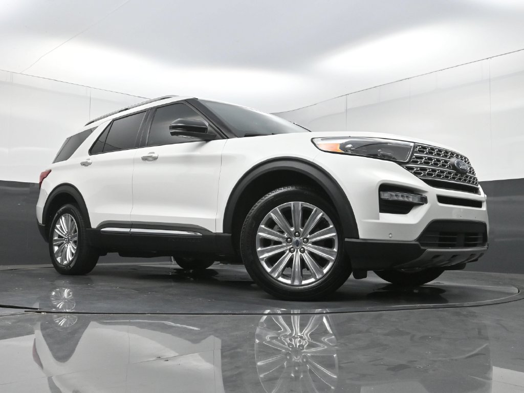 Used 2022 Ford Explorer Limited w/ Equipment Group 301A AWD/4WD image 27