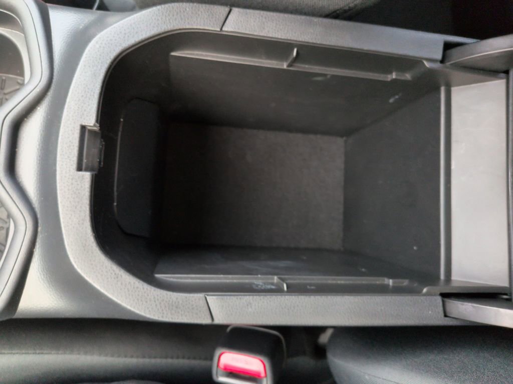 Certified 2021 Toyota RAV4 LE FWD image 26