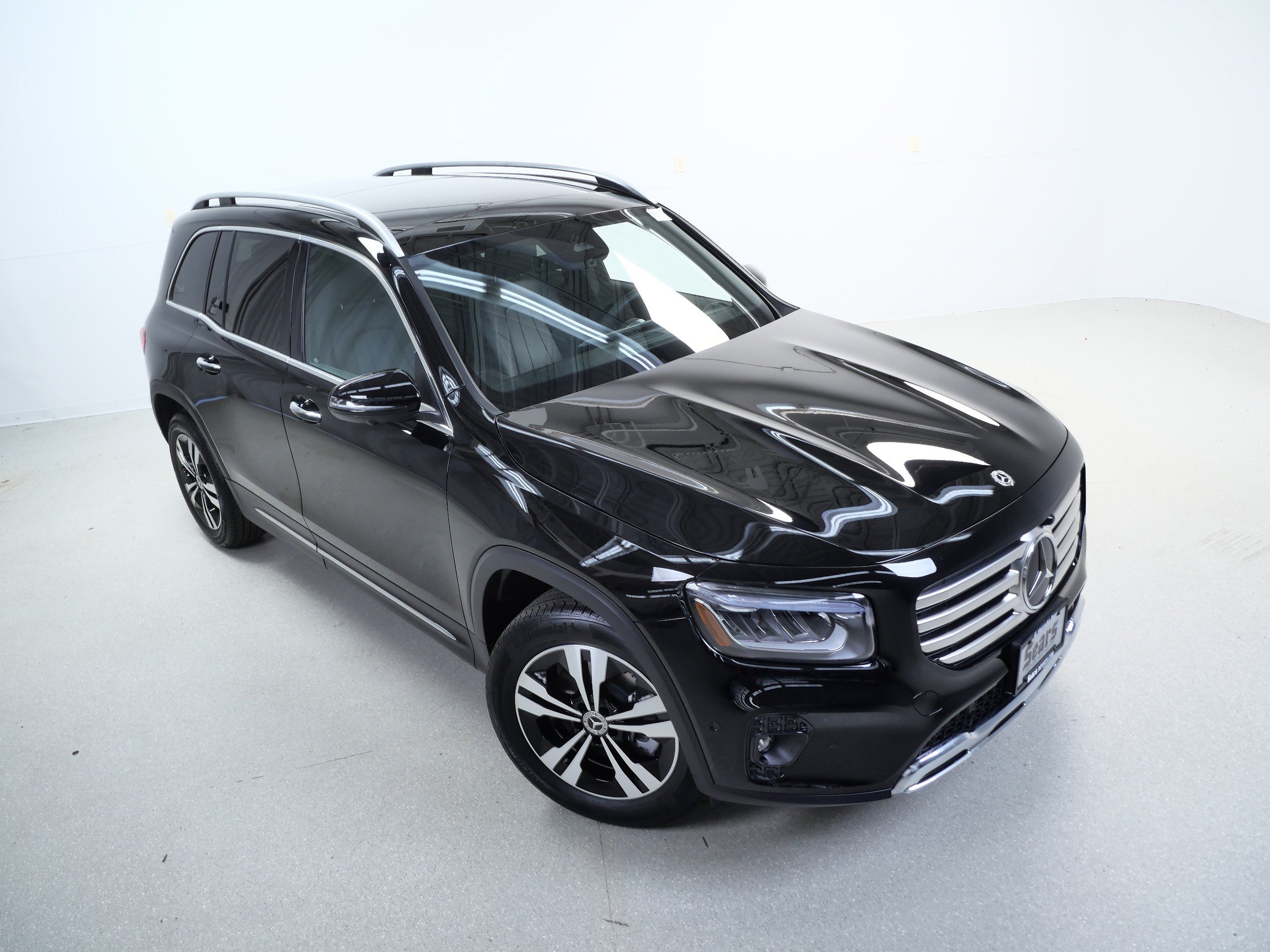 Certified 2026 Mercedes-Benz GLB 250 4MATIC image 4