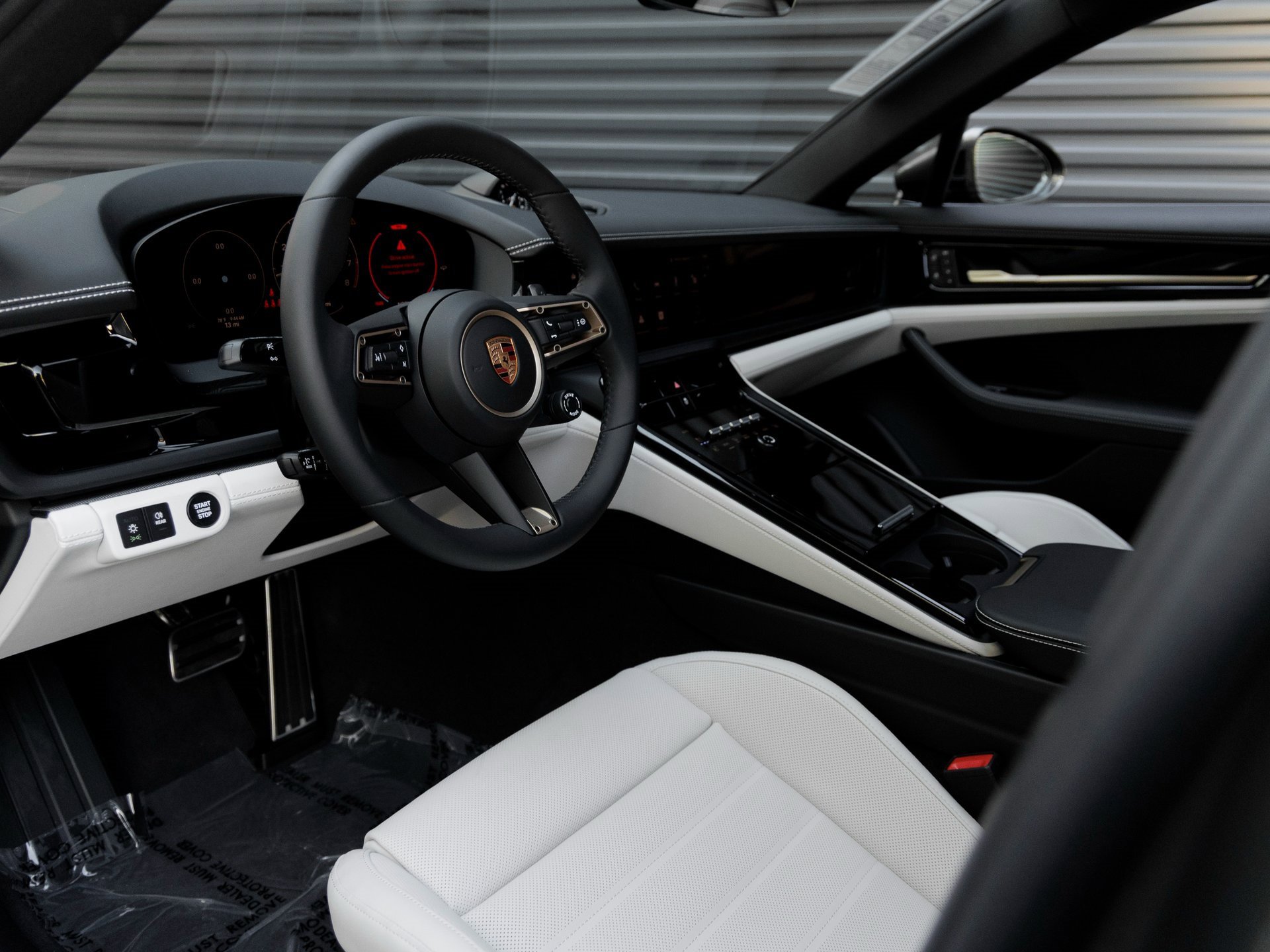 New 2026 Porsche Panamera image 4