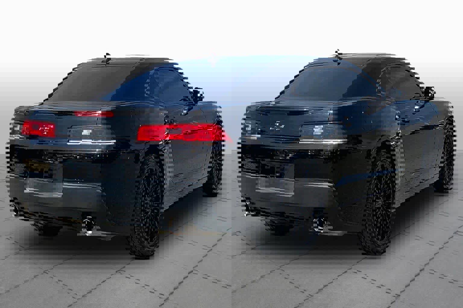 Used 2015 Chevrolet Camaro LS RWD image 12