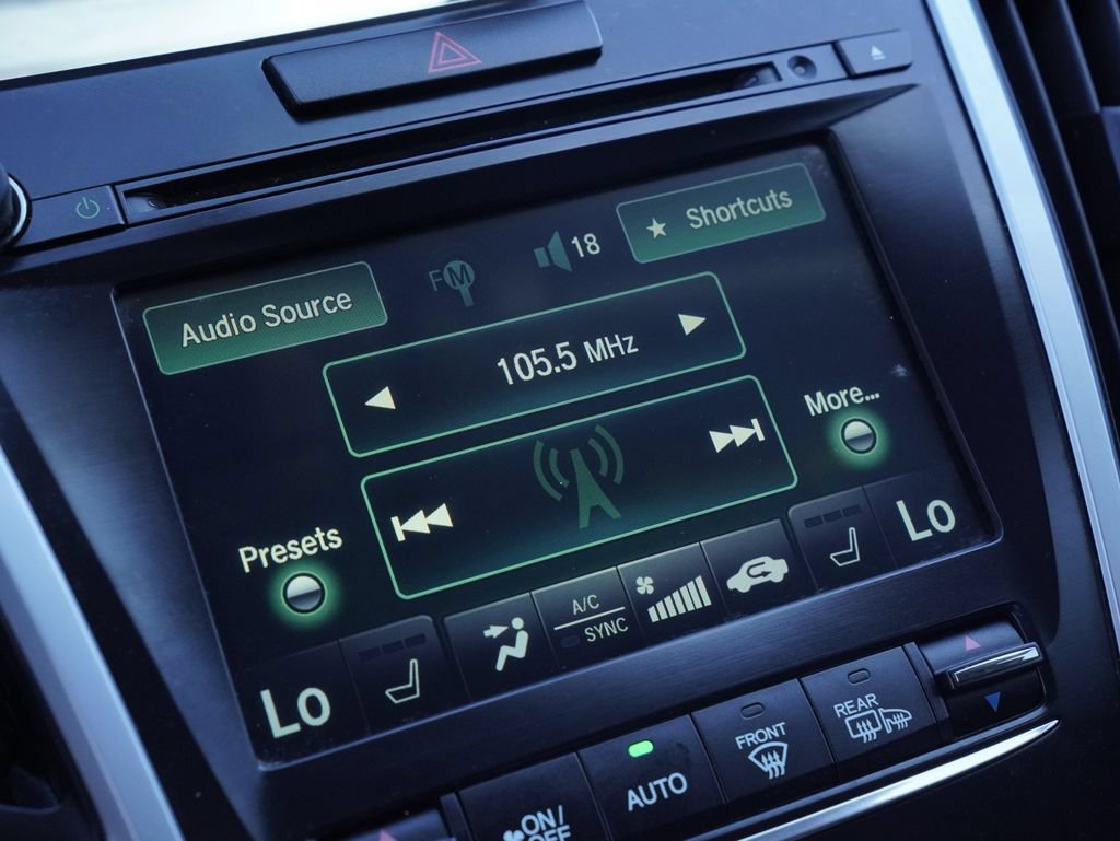 Used 2017 Acura TLX FWD image 19