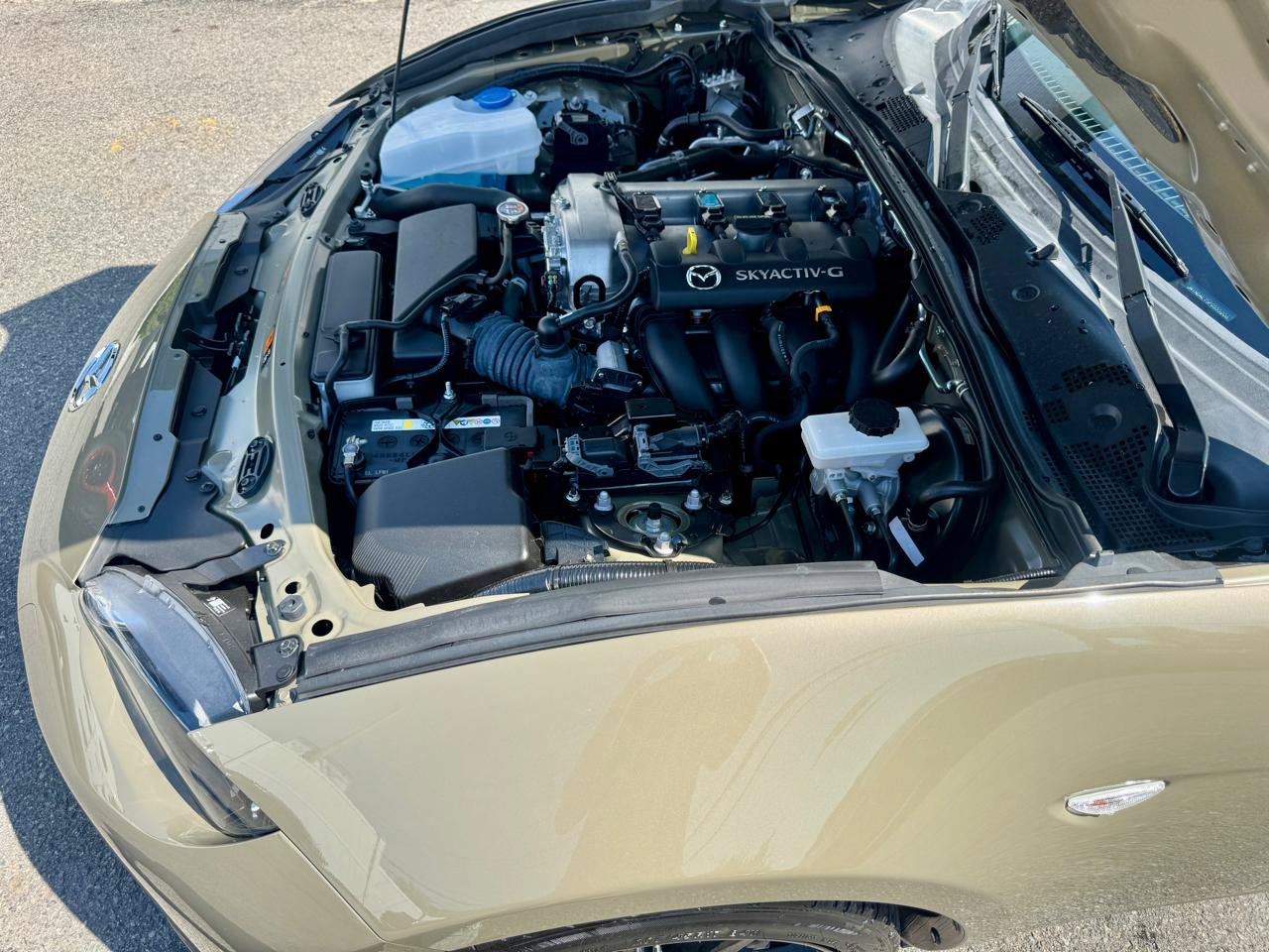 Used 2023 MAZDA MX-5 Miata Club RWD image 25