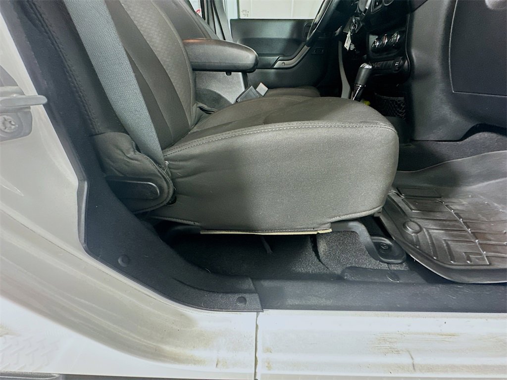 Used 2015 Jeep Wrangler Unlimited Sport w/ Quick Order Package 24S image 24