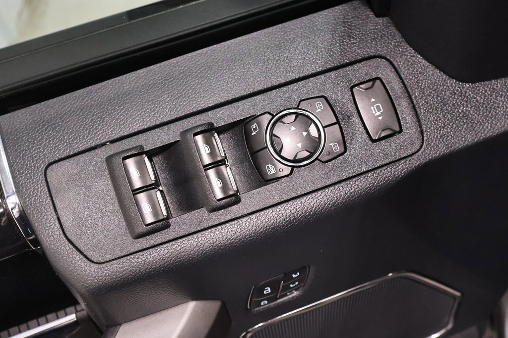 Used 2022 Ford F450 Platinum w/ FX4 Off-Road Package image 12