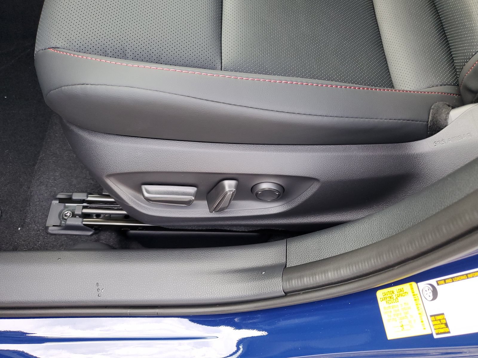New 2026 Toyota Prius Plug-In Hybrid FWD image 17