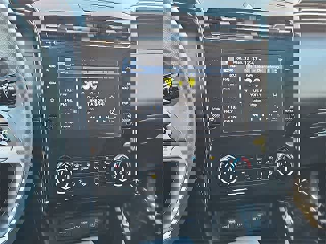 Certified 2022 Hyundai Tucson SEL w/ Winter Package image 27