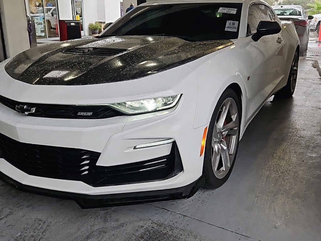 Used 2021 Chevrolet Camaro SS image 2