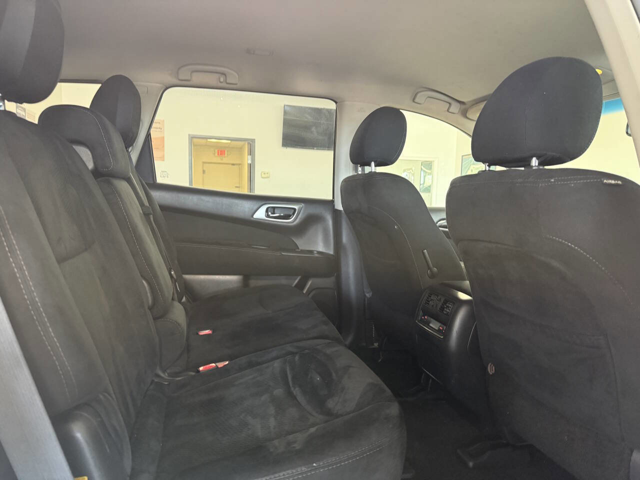 Used 2015 Nissan Pathfinder SL AWD/4WD image 23