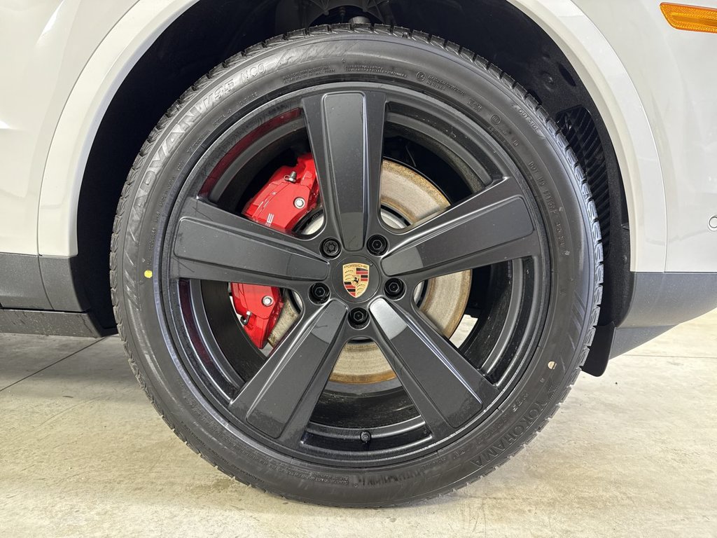 New 2026 Porsche Cayenne S AWD/4WD image 15