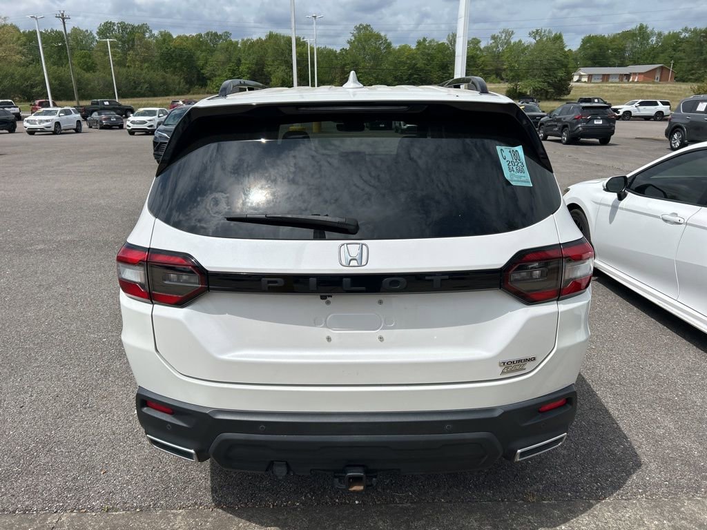 Used 2023 Honda Pilot Touring image 6