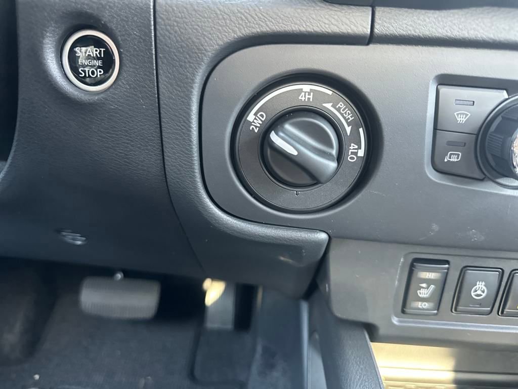 New 2025 Nissan Frontier SV w/ SV Convenience Package image 34