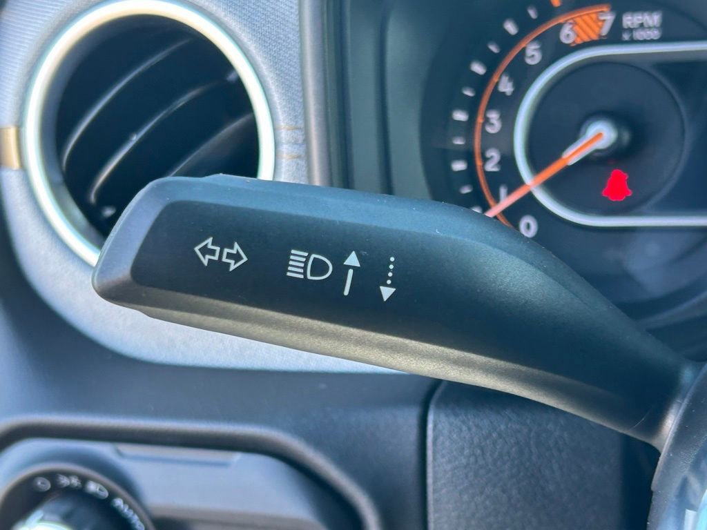 Used 2024 Jeep Wrangler Sahara image 27