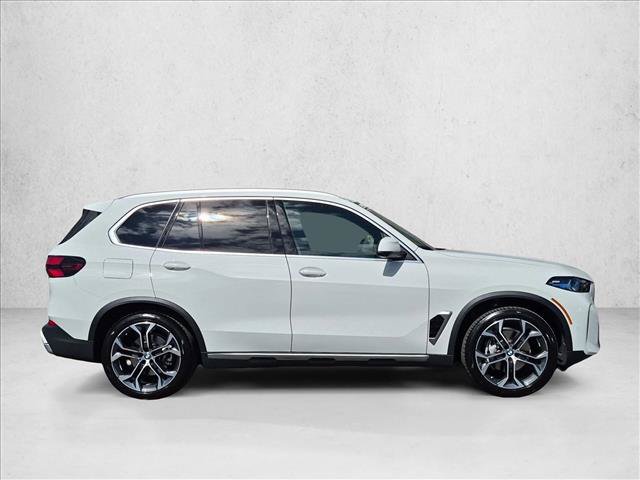 Used 2026 BMW X5 xDrive40i AWD/4WD image 4