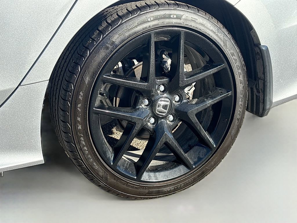 Used 2025 Honda Civic Sport image 28