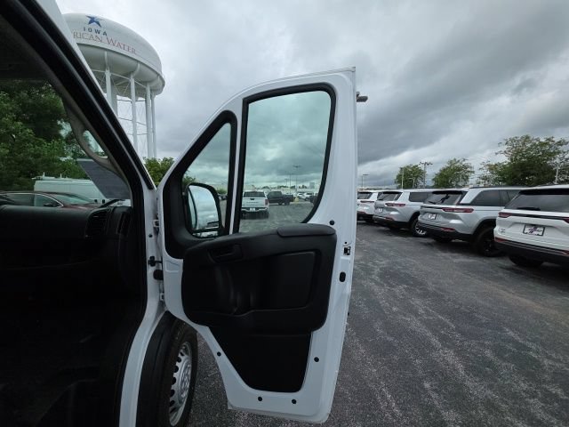 Used 2025 RAM ProMaster 3500 FWD image 15