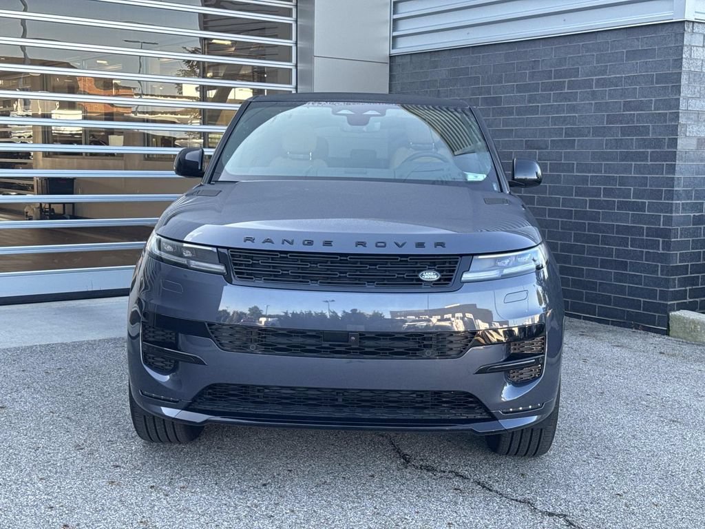 New 2026 Land Rover Range Rover Sport Dynamic SE AWD/4WD image 2