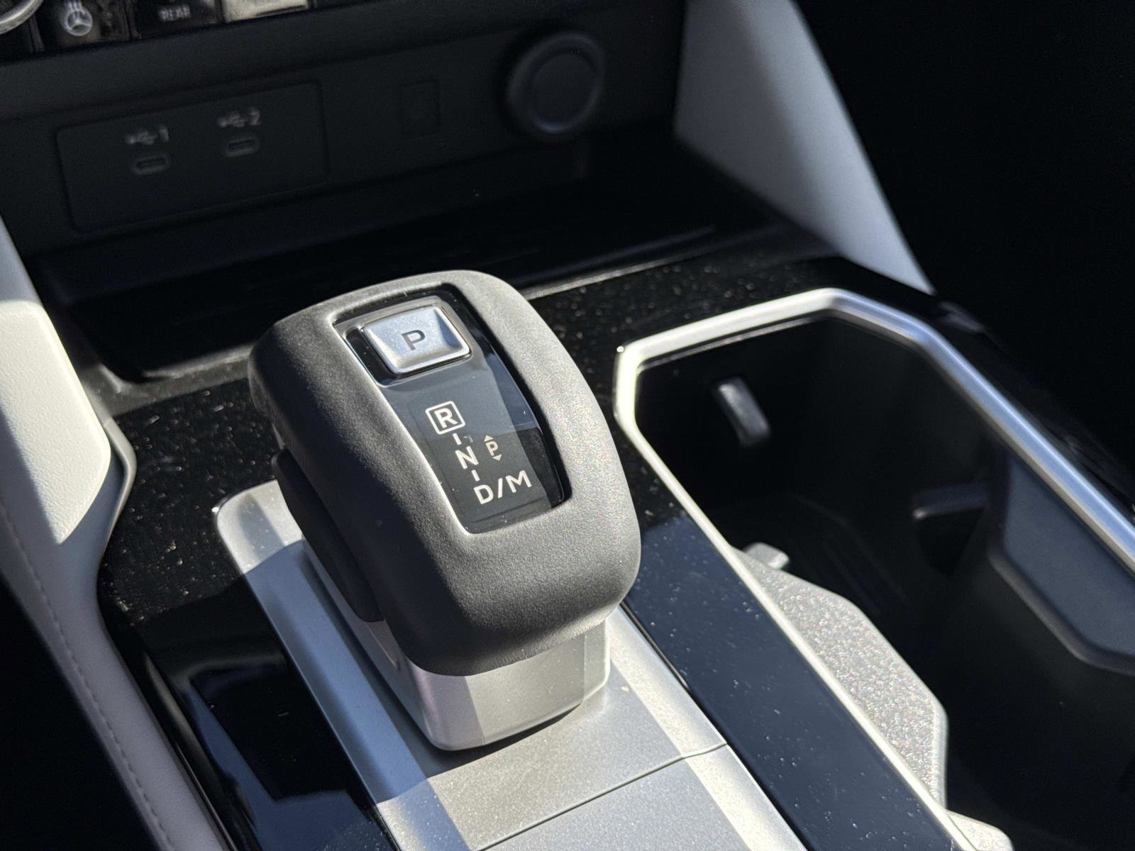 New 2026 Mitsubishi Outlander SEL image 24