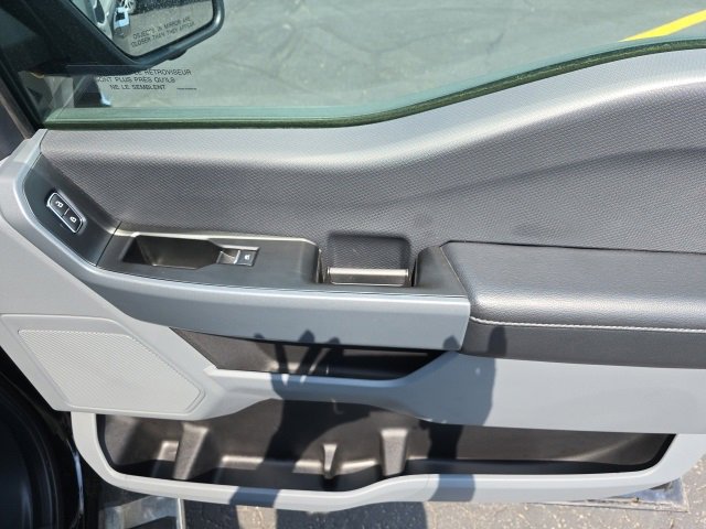 Used 2023 Ford F150 XLT w/ XTR Package image 30