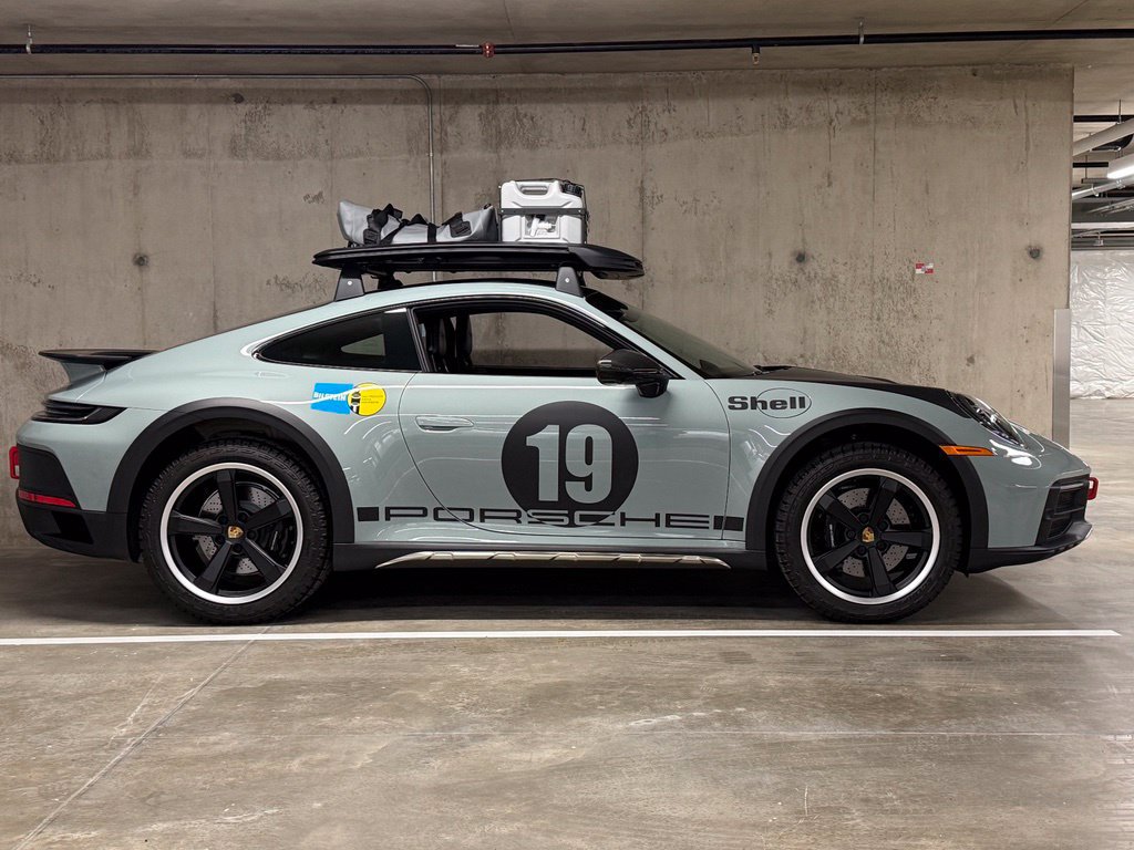 Used 2024 Porsche 911 Dakar AWD/4WD image 2