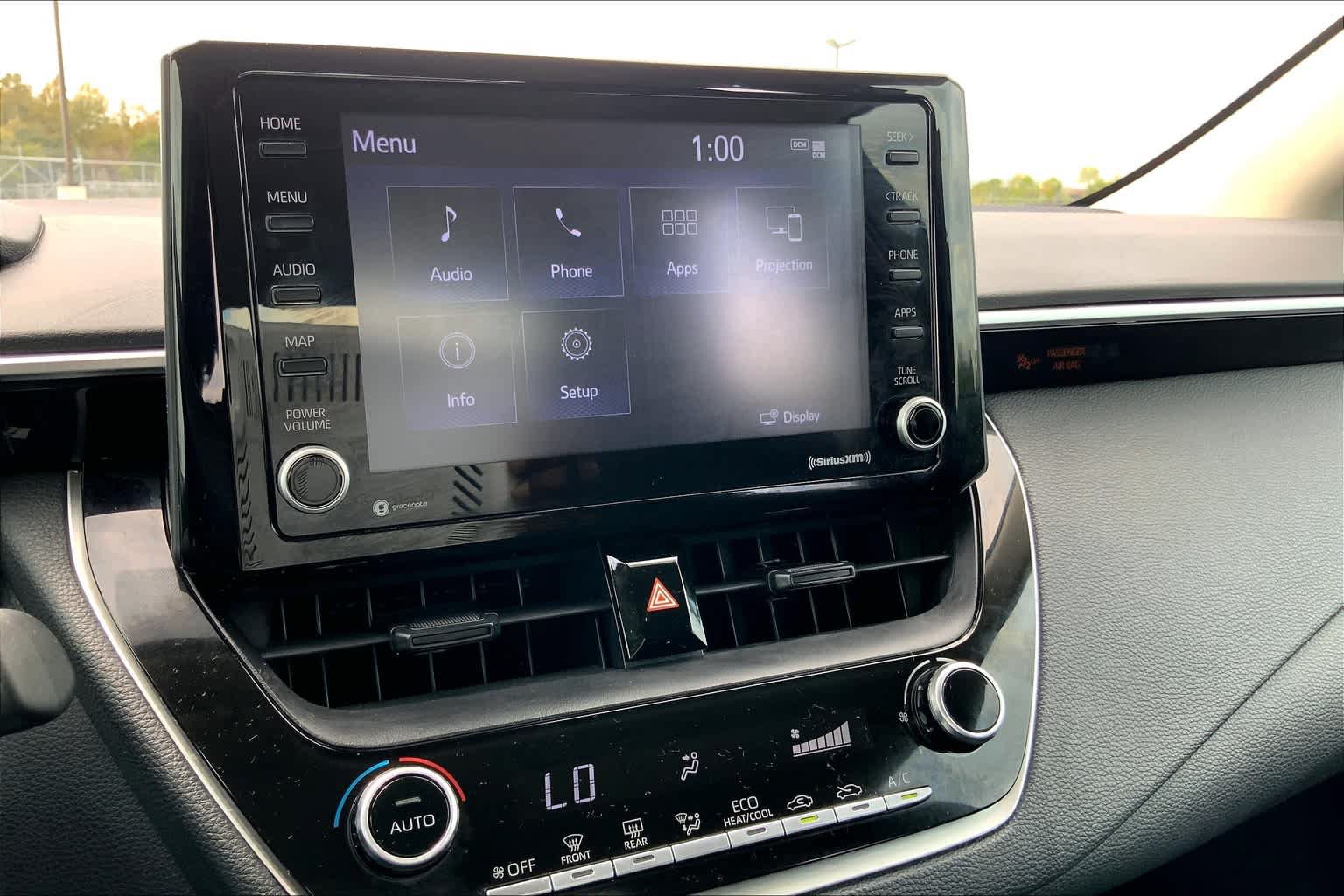 Used 2022 Toyota Corolla LE FWD image 32