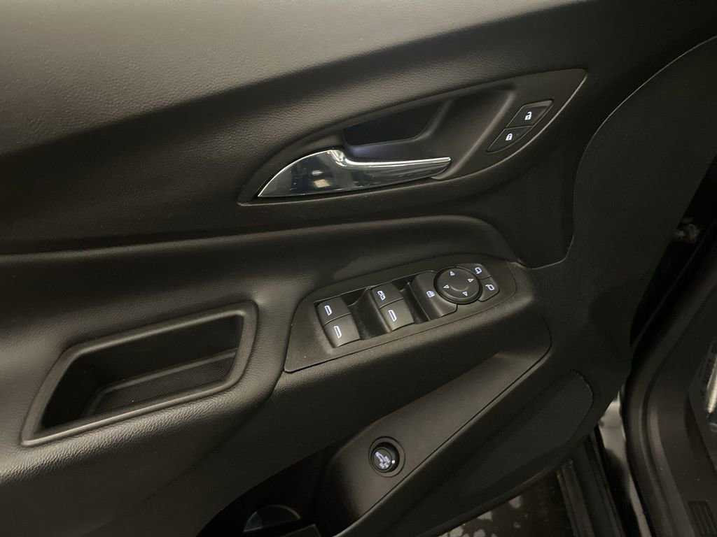 Used 2022 Chevrolet Equinox LT image 17