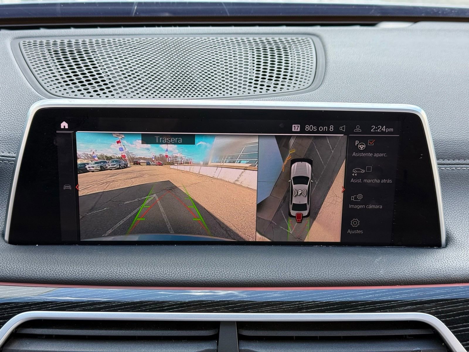 Used 2022 BMW 740i xDrive w/ M Sport Package image 44