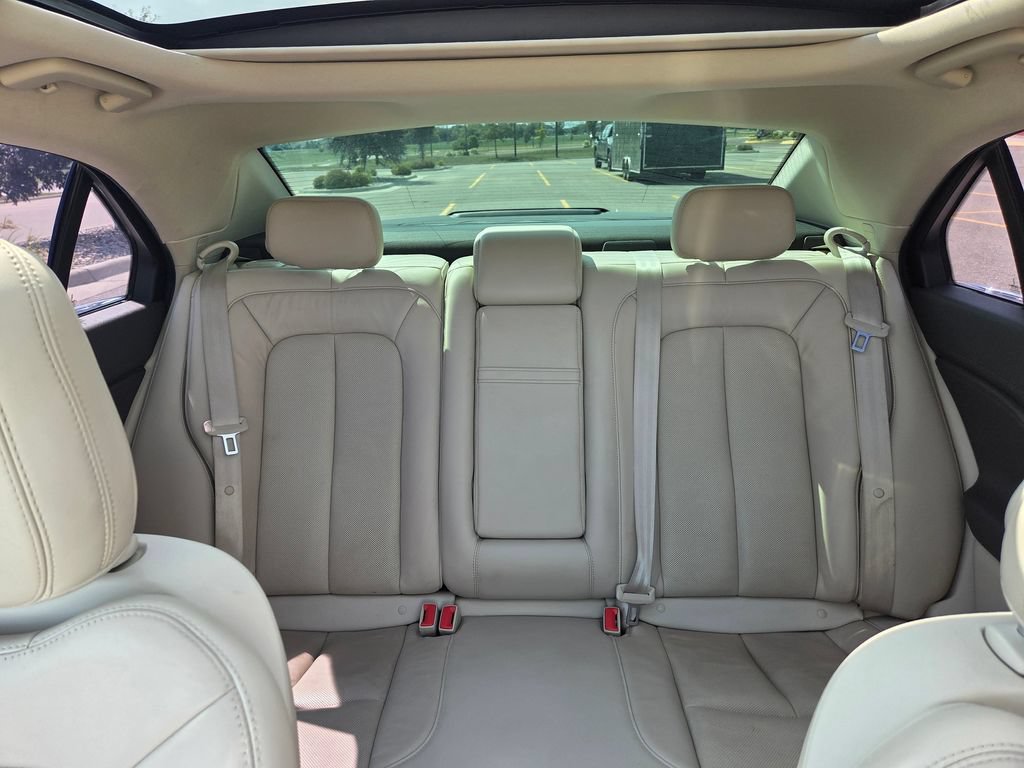 Used 2019 Lincoln Continental Select w/ Continental Climate Package AWD/4WD image 33