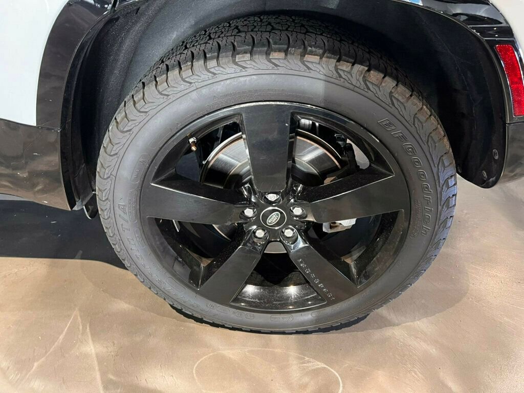 Used 2021 Land Rover Defender 110 X-Dynamic HSE image 12