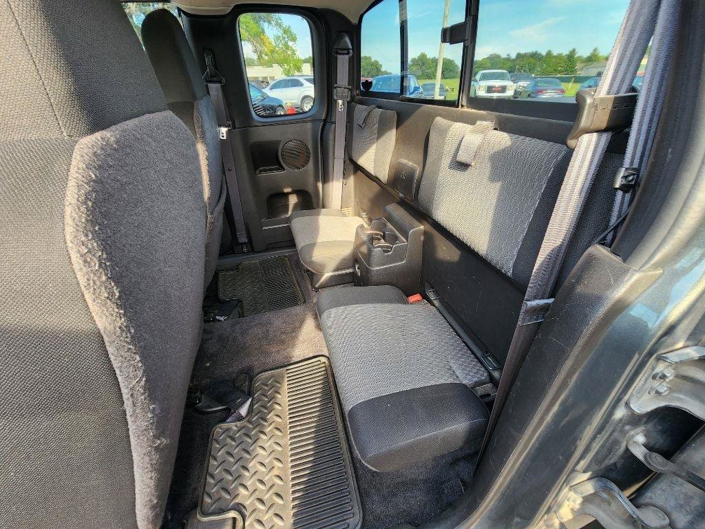 Used 2010 GMC Canyon SLE RWD image 33