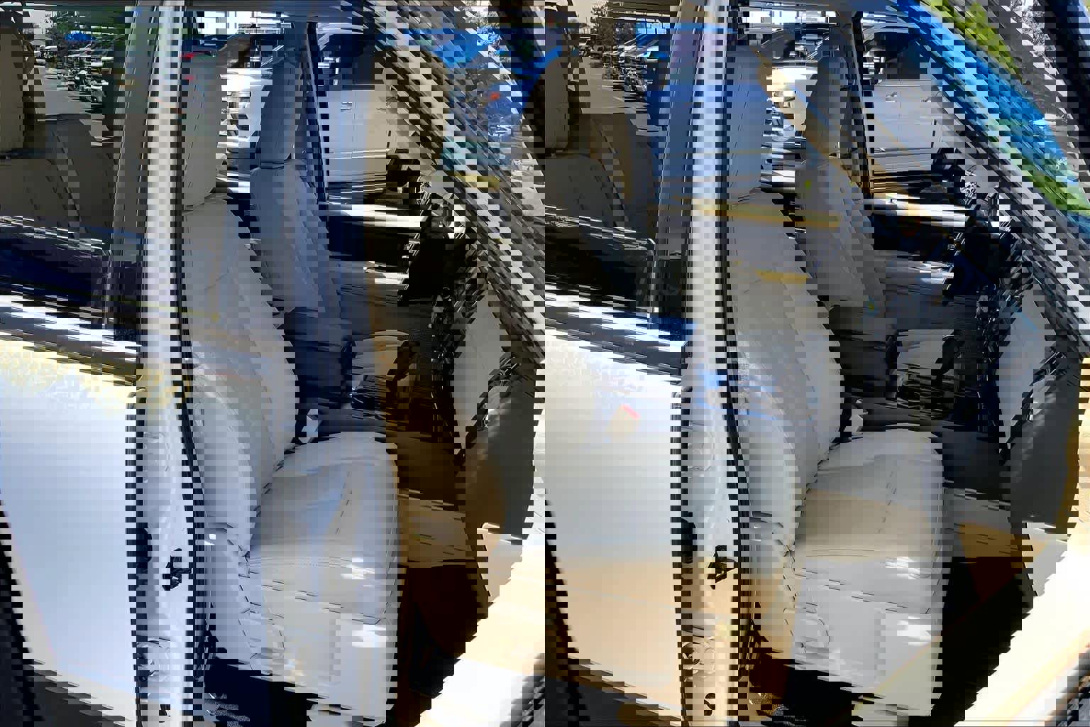 Used 2017 Ford Expedition EL XL w/ Equipment Group 101A image 8