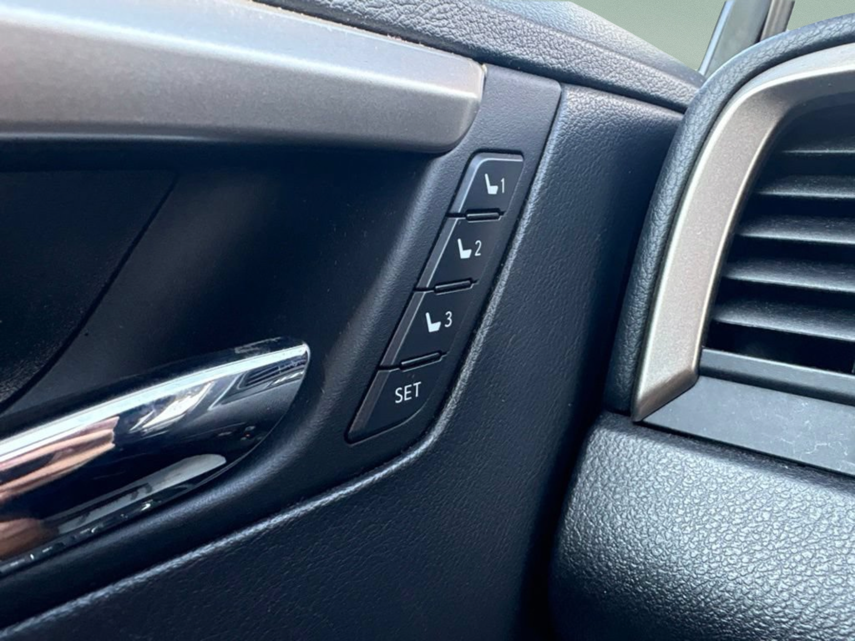 Used 2019 Lexus RX 350 AWD w/ Navigation Package image 20