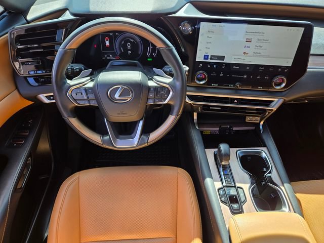 Used 2023 Lexus RX 350h w/ Accessory Package (Z1) AWD/4WD image 12