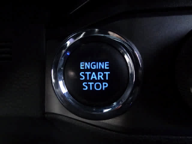 Used 2018 Toyota Tacoma TRD Sport AWD/4WD image 24